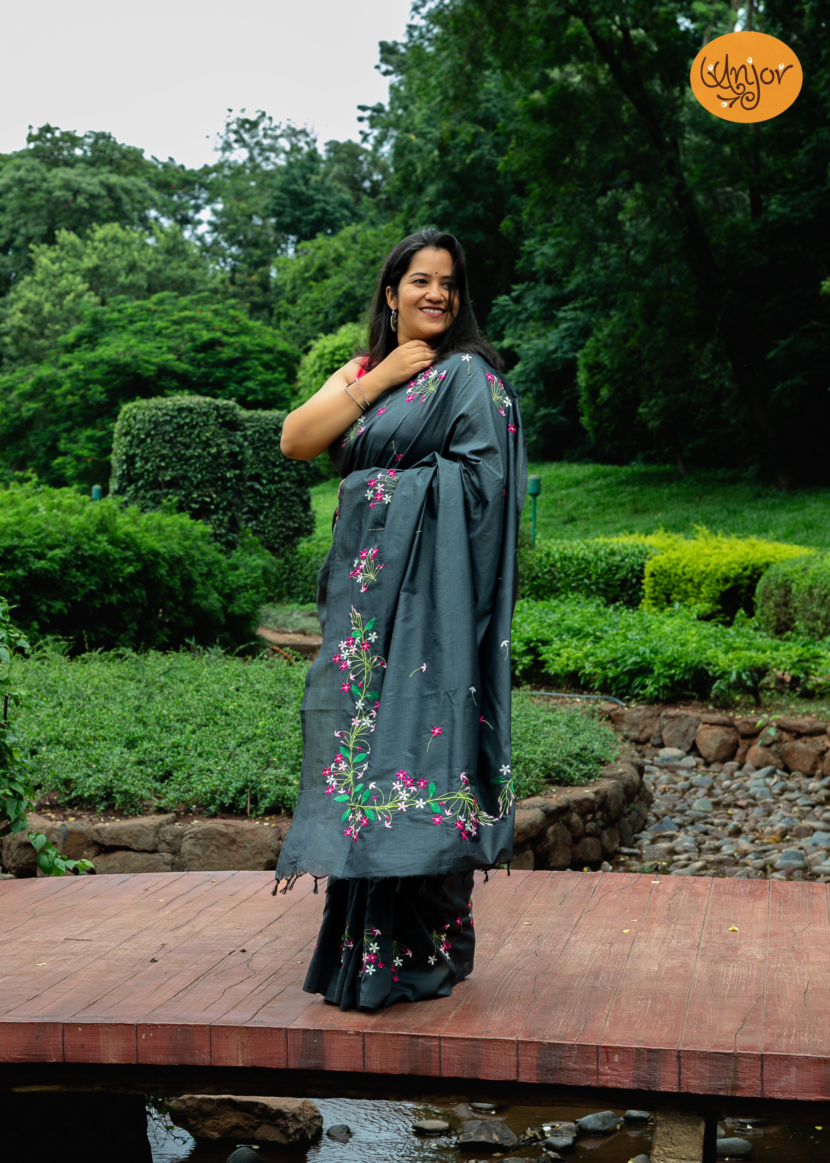Madhumalati Saree - Dark Grey