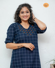 Chex Kurti - Hand Embroidered