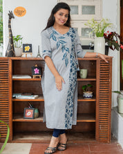 Neelaparna Kurti