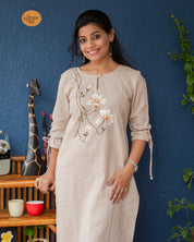 Magnolia Kurti