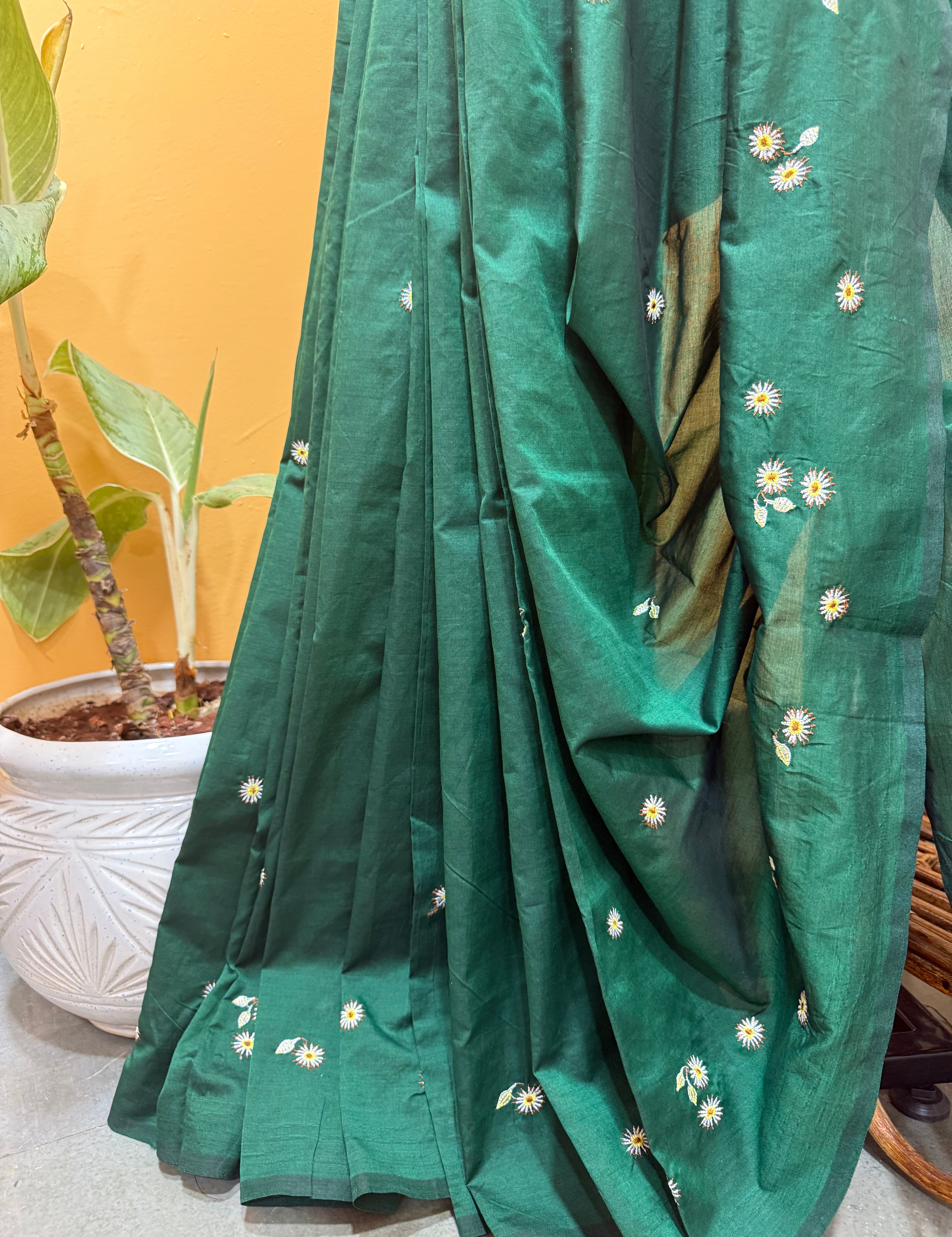 Bottle_green_colour_1.heic