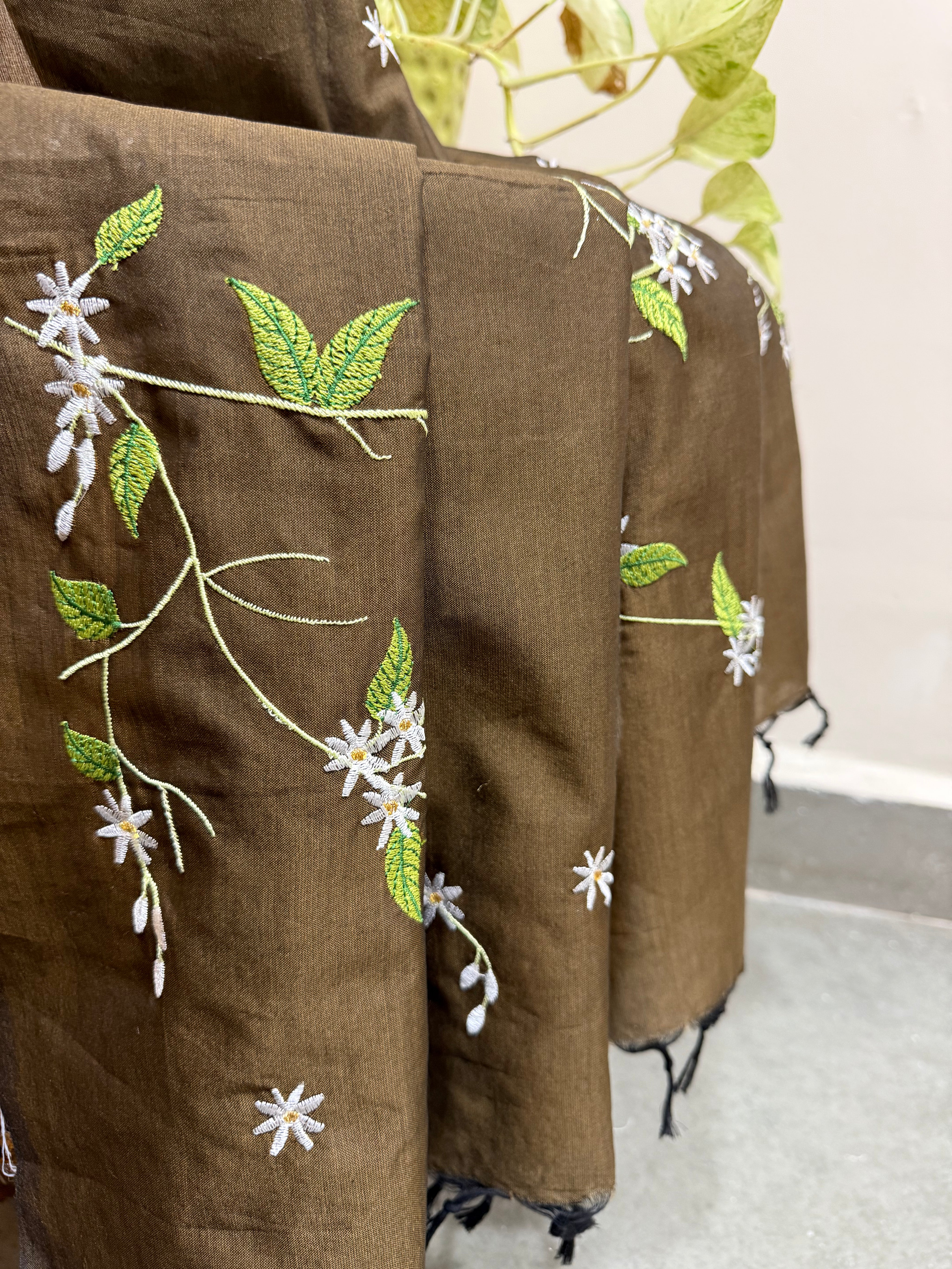 Jui Saree - Brown