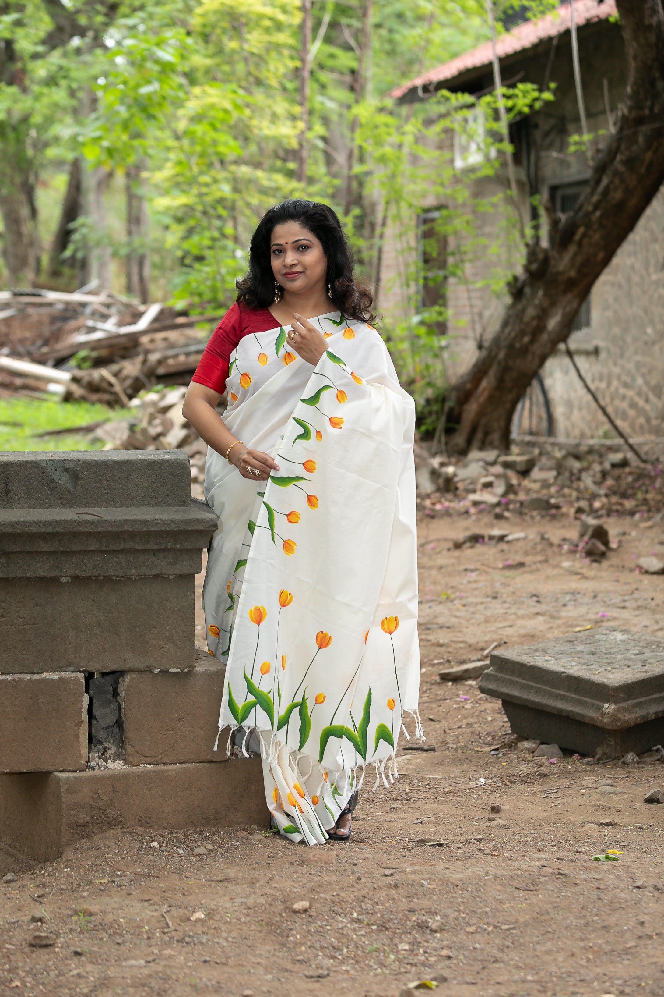 Tulip saree - White