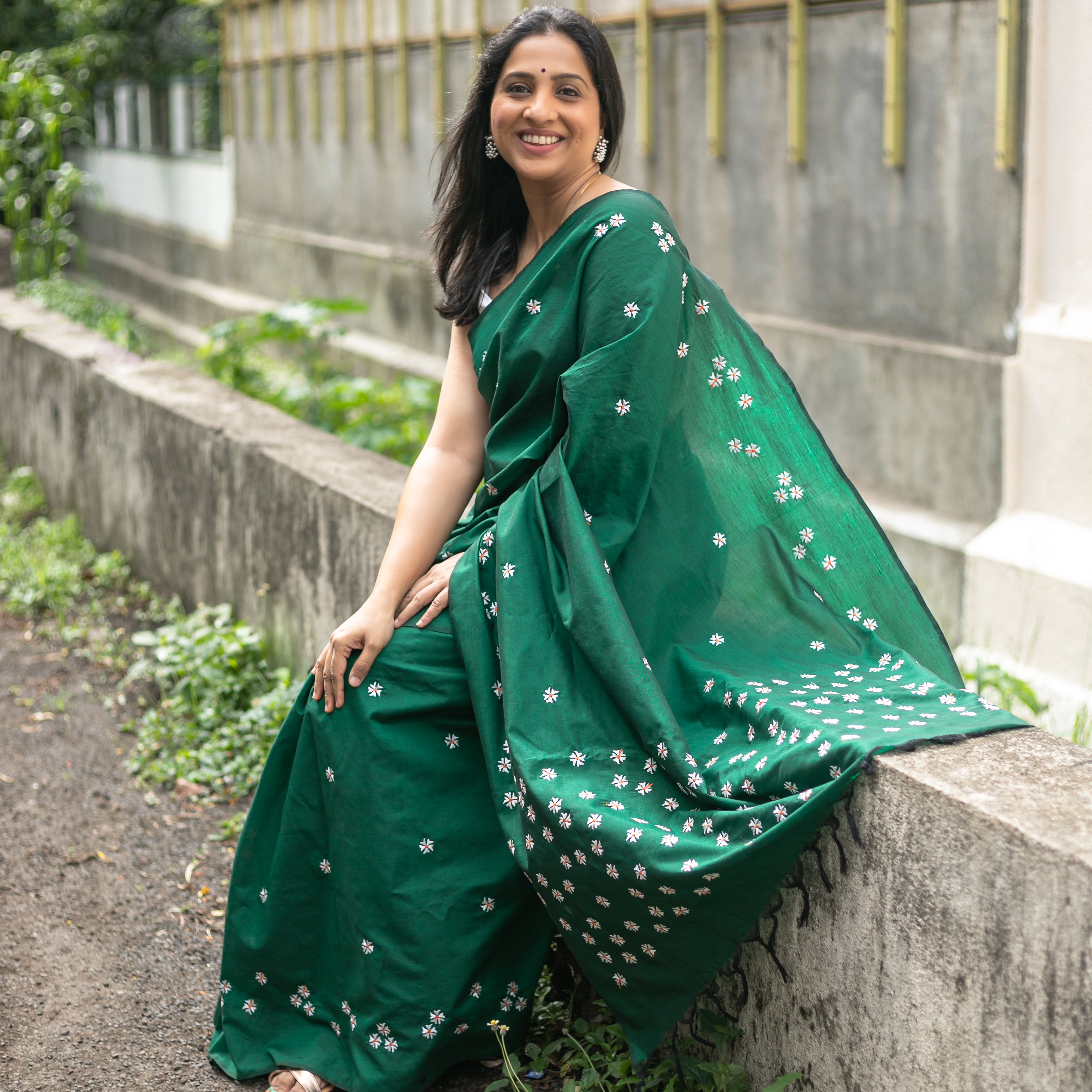 Parijaat Saree - Bottle Green
