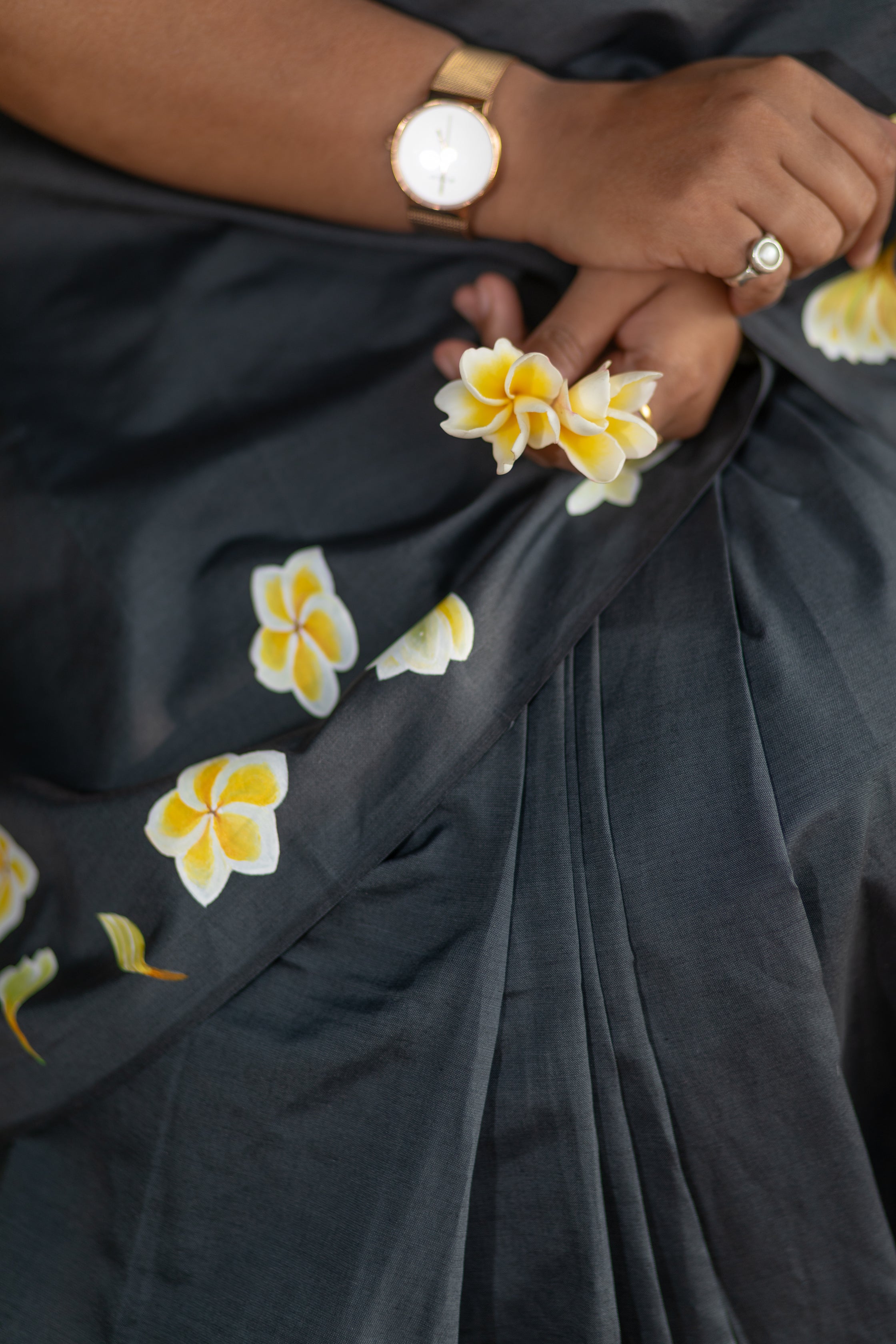 Pandhra Chafa Saree - Dark Grey