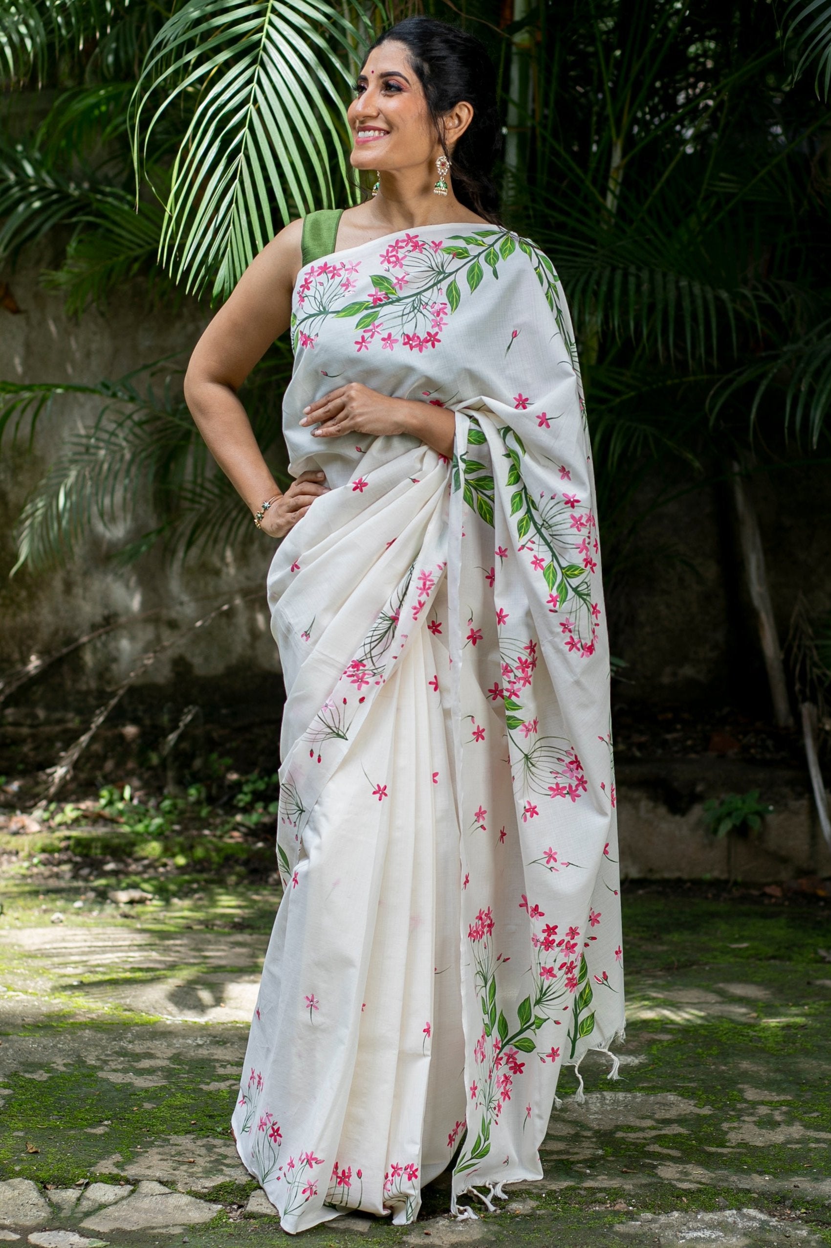 Madhumalati Saree - Off White