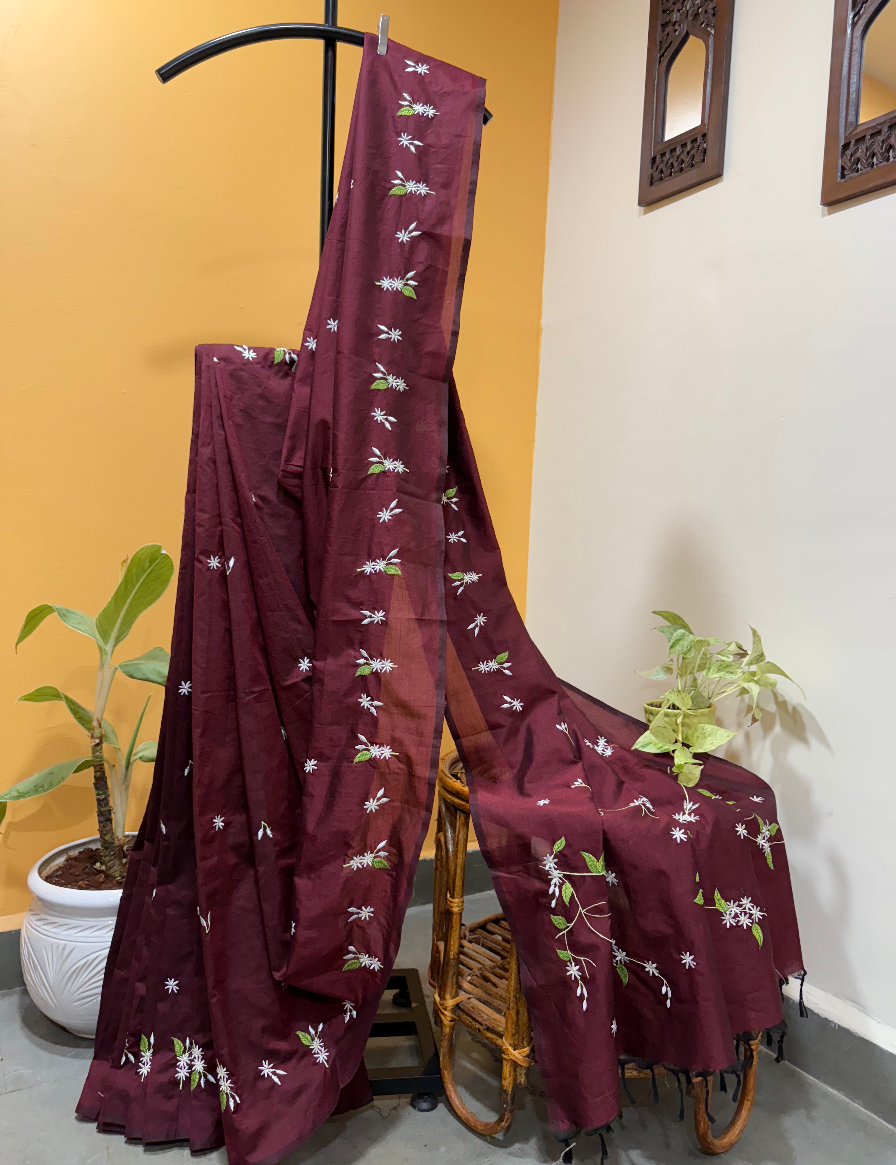 Darkmarooncolour.heic