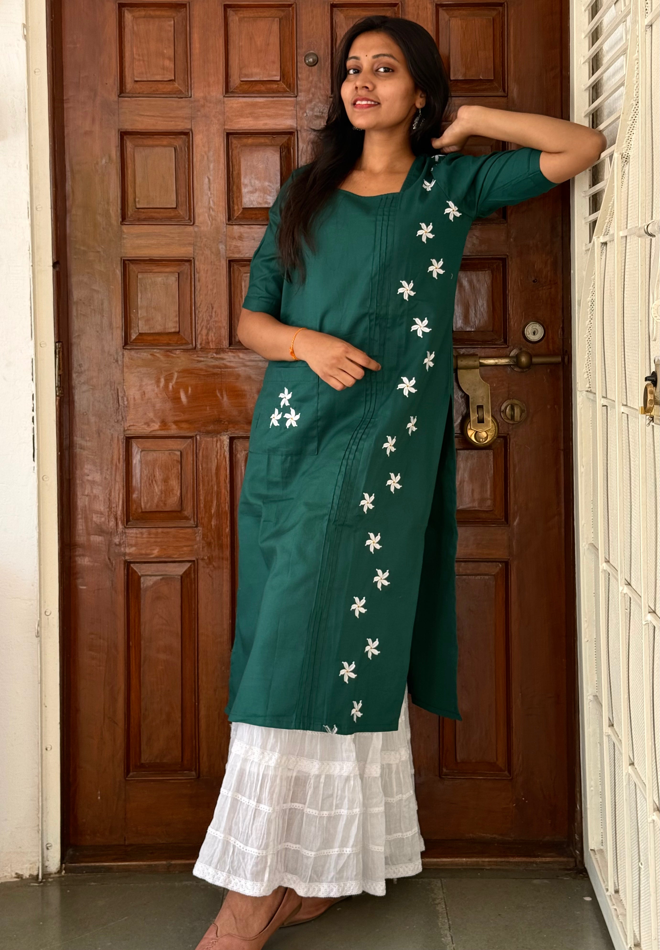 Tagar Embroidered Kurti