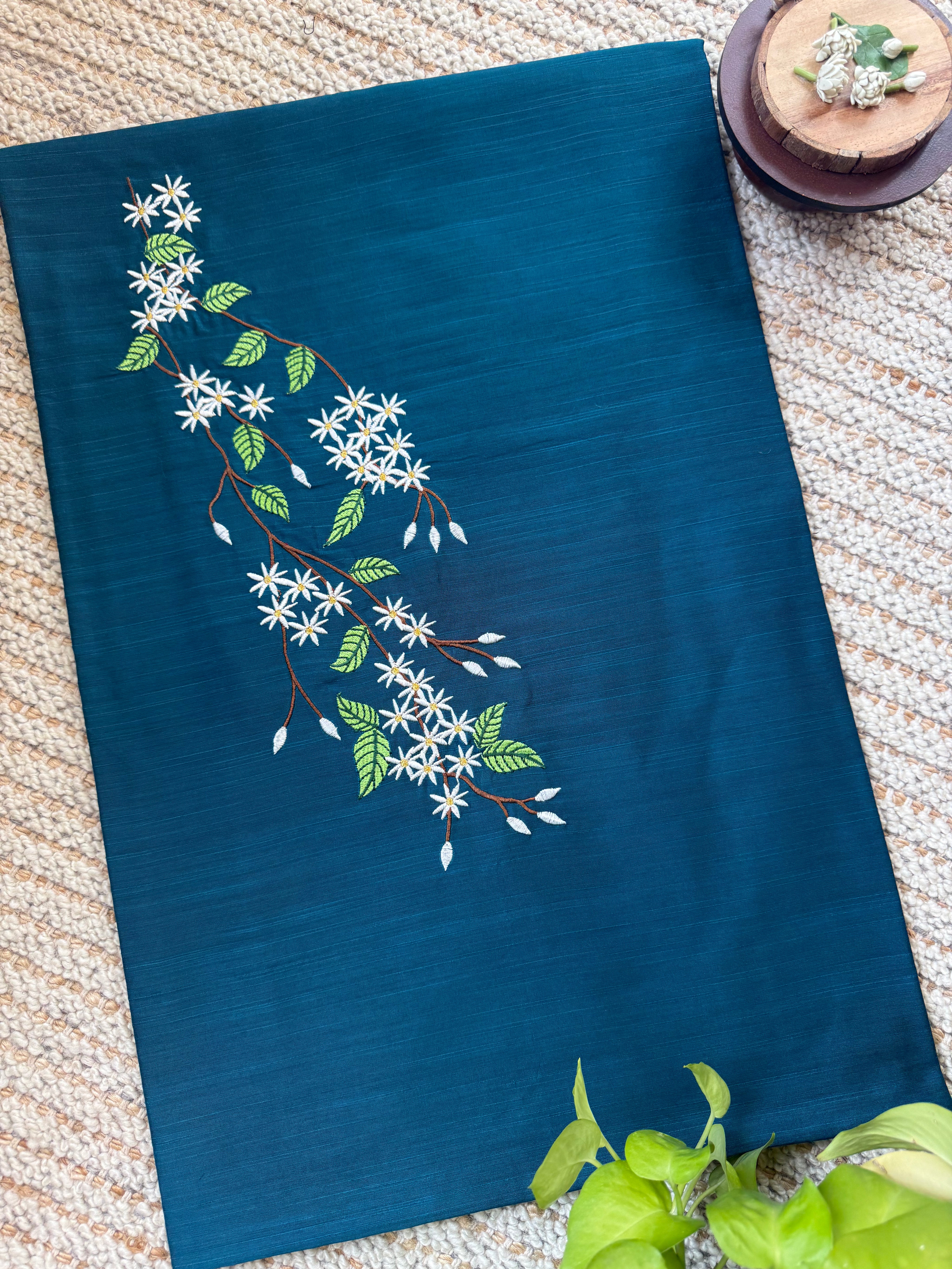 Jui Kurti Material