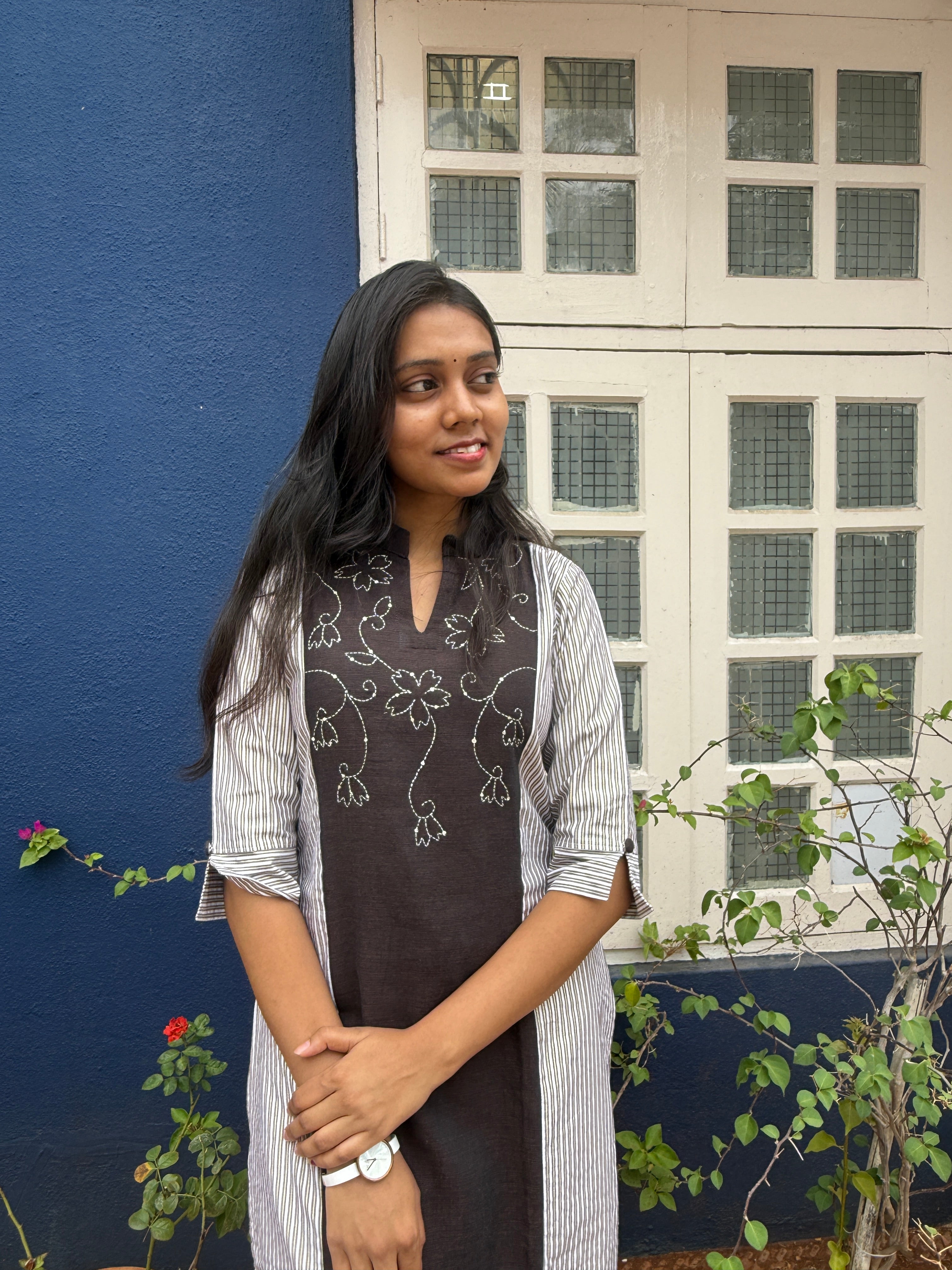 Suman Dhaga - Hand Embroidered kurti