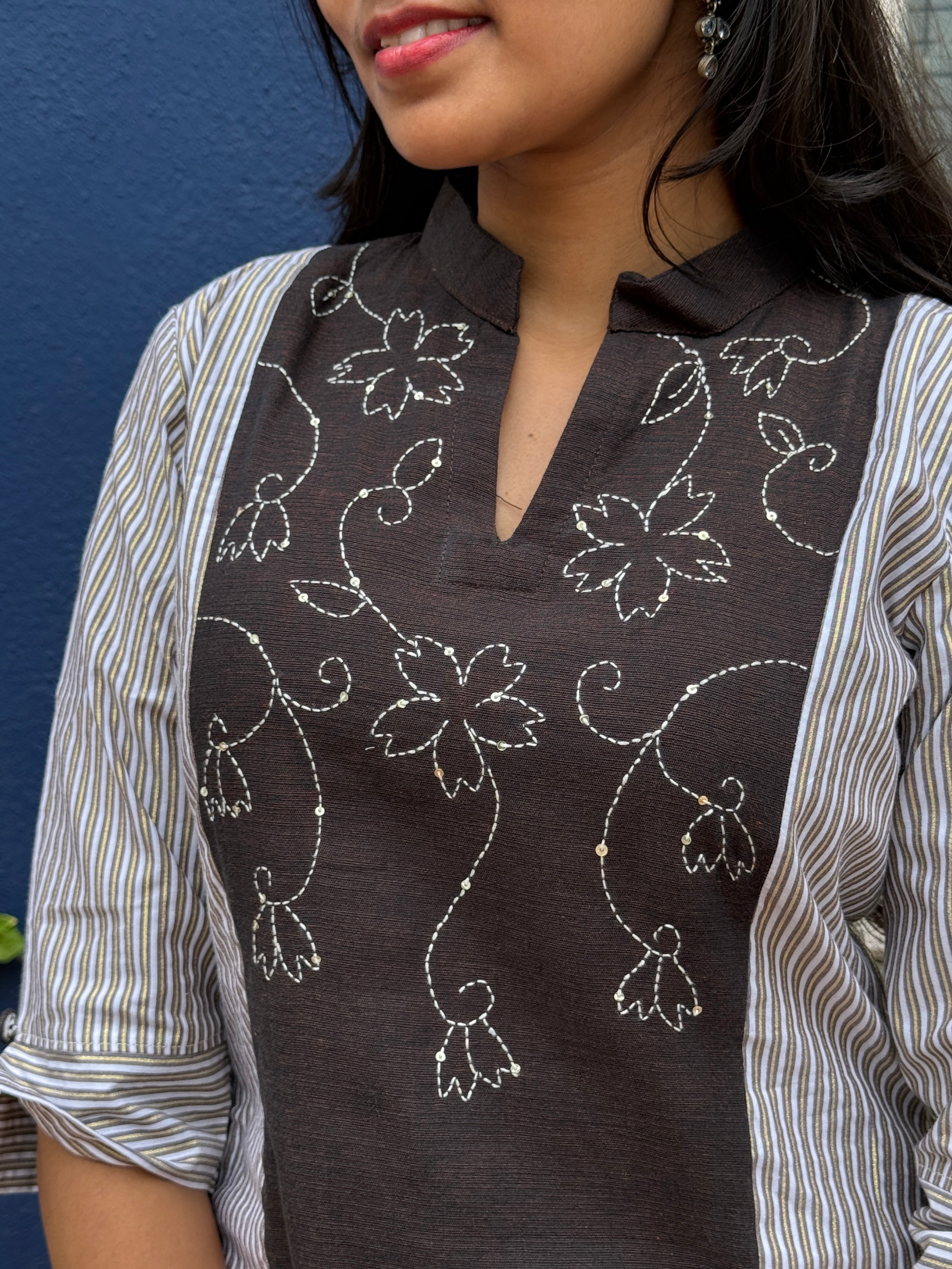Suman Dhaga - Hand Embroidered kurti