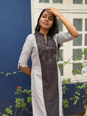 Suman Dhaga - Hand Embroidered kurti