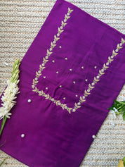 Aaina Moti- Square Neckline