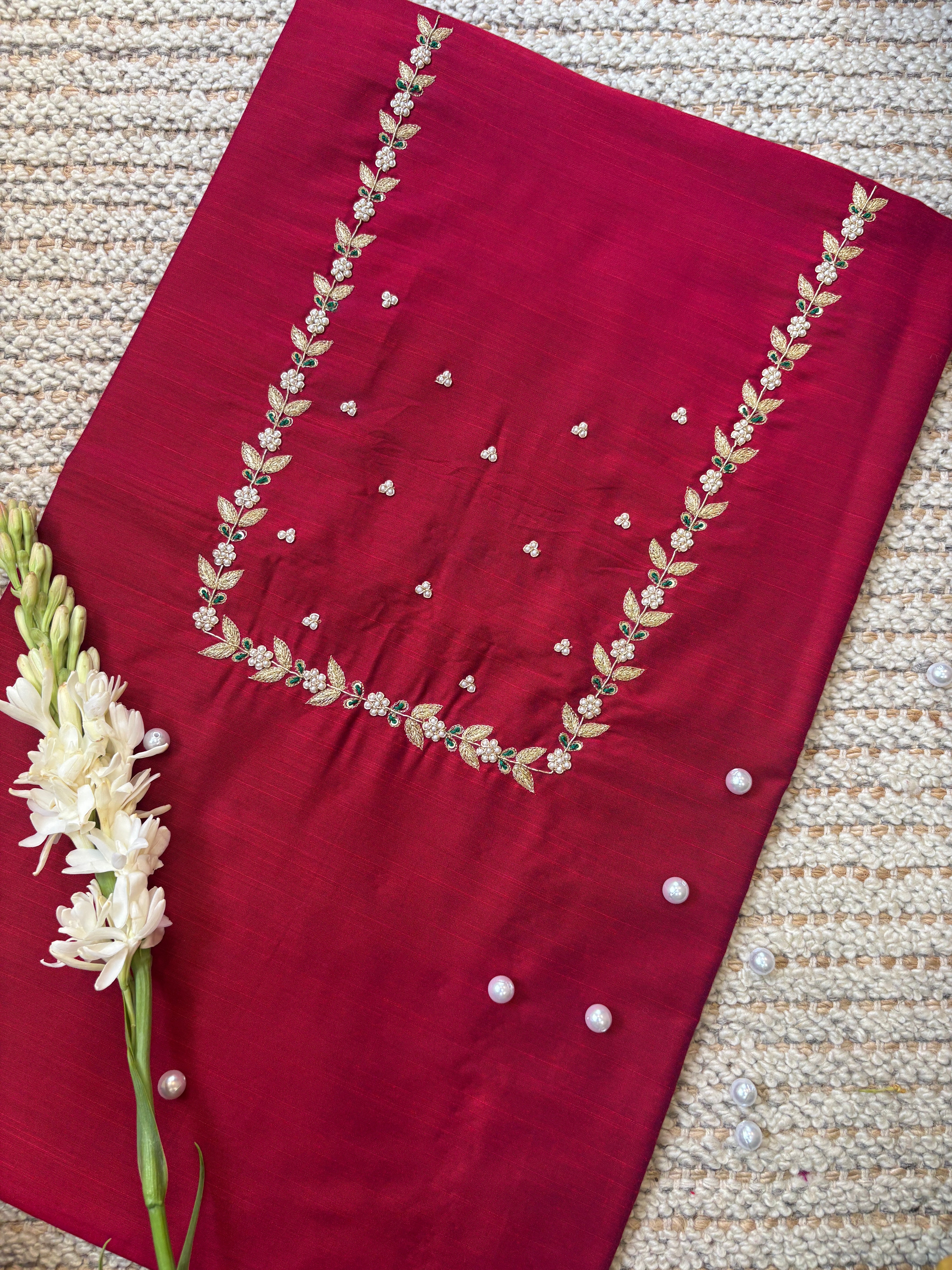 Aaina Moti- Square Neckline