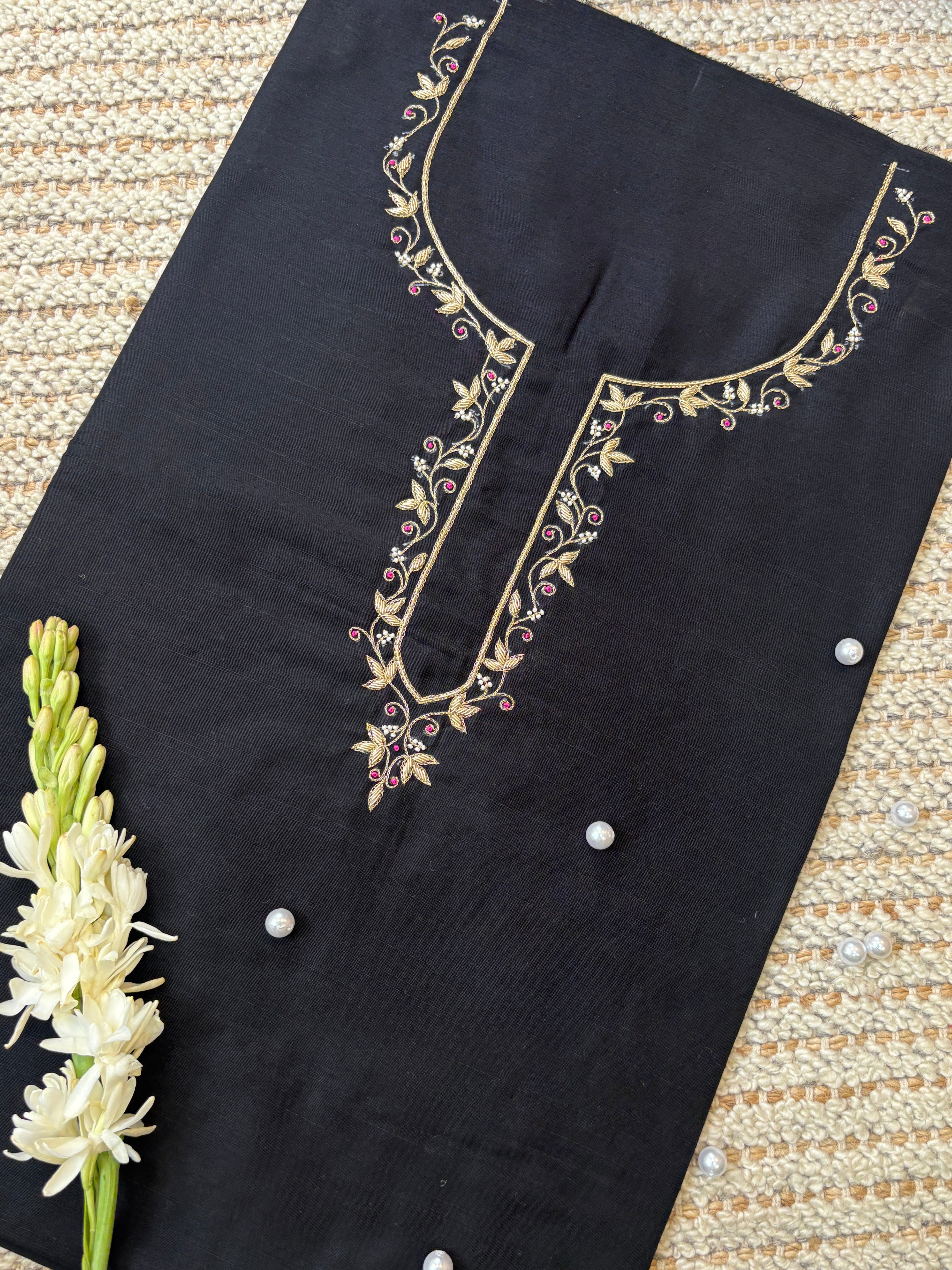 Aaina Moti Kurta Patti Zardosi Work
