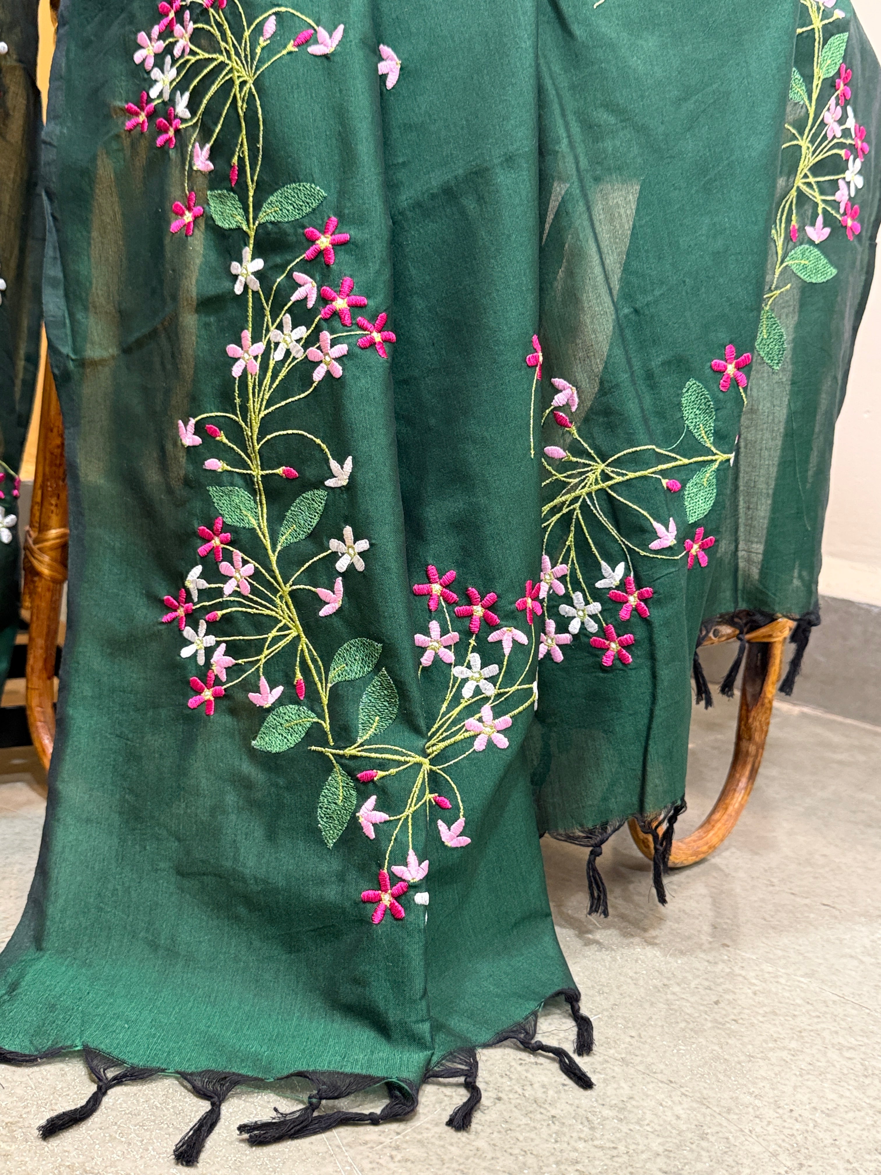 Madhumalati Saree - Bottle Green