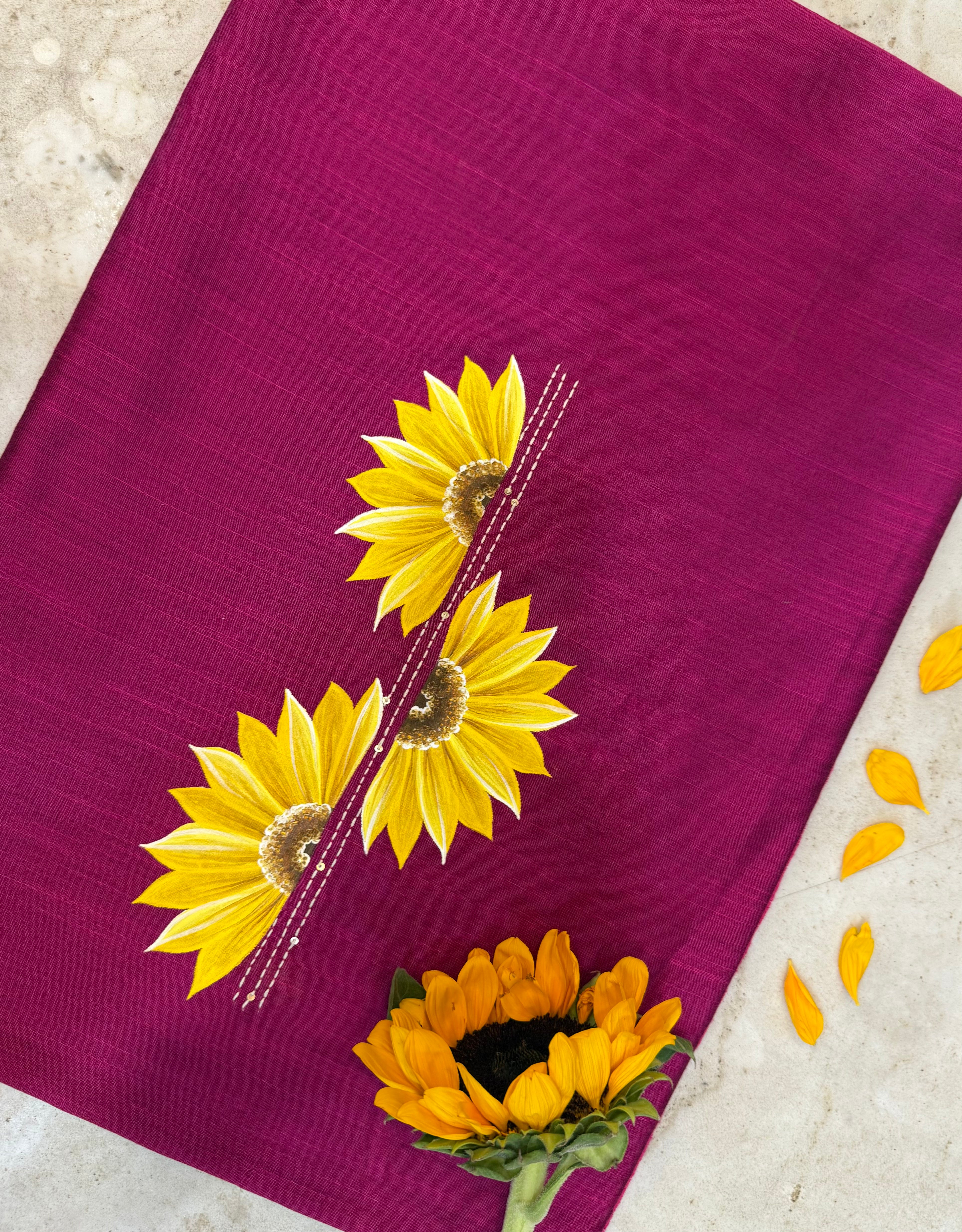 Magenta_colour_0f99d1f2-3aa7-41f7-a617-cc019a8b360e.heic