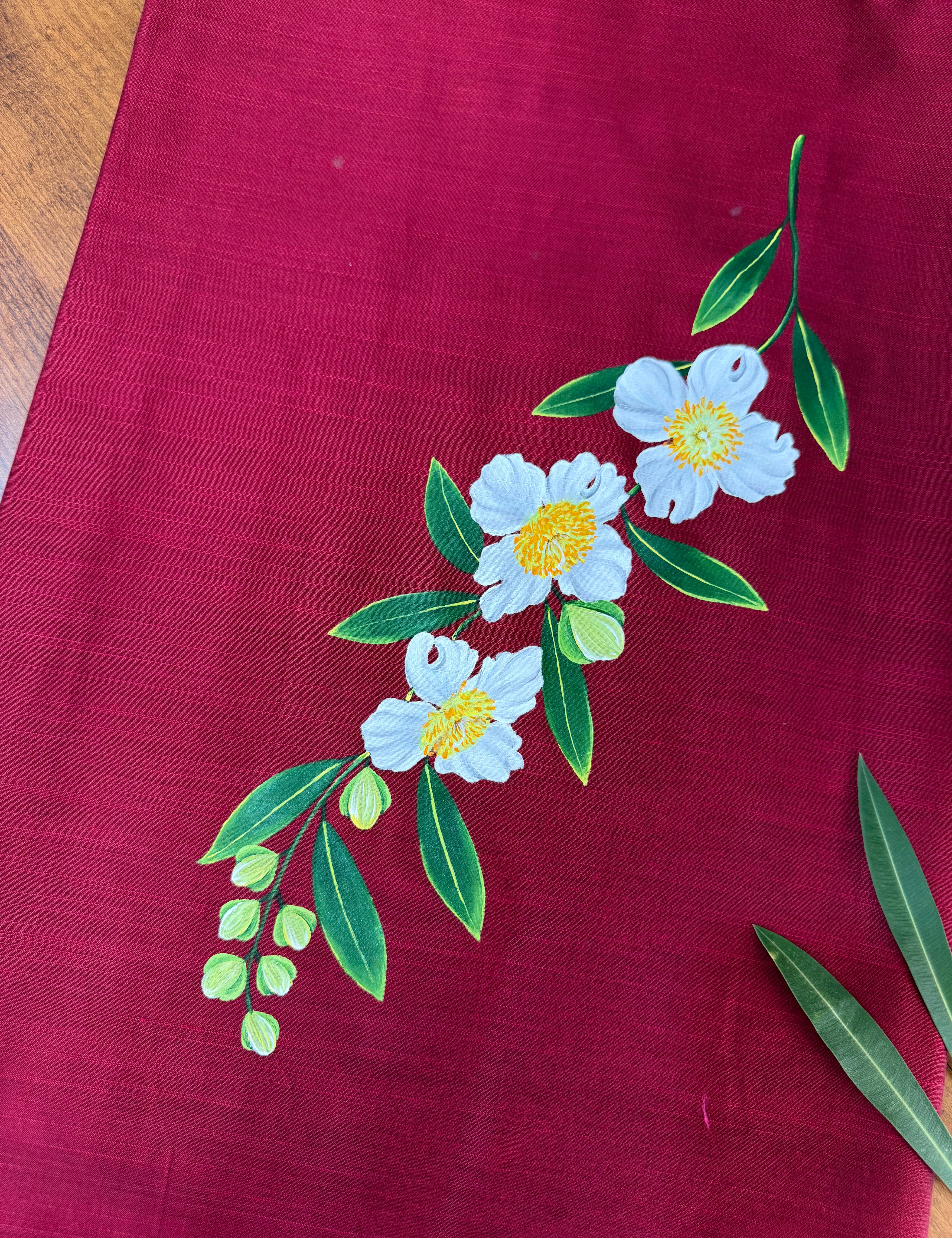Maroon_colour_27cd71c3-5a40-47eb-aaaf-cc5ff652d049.heic