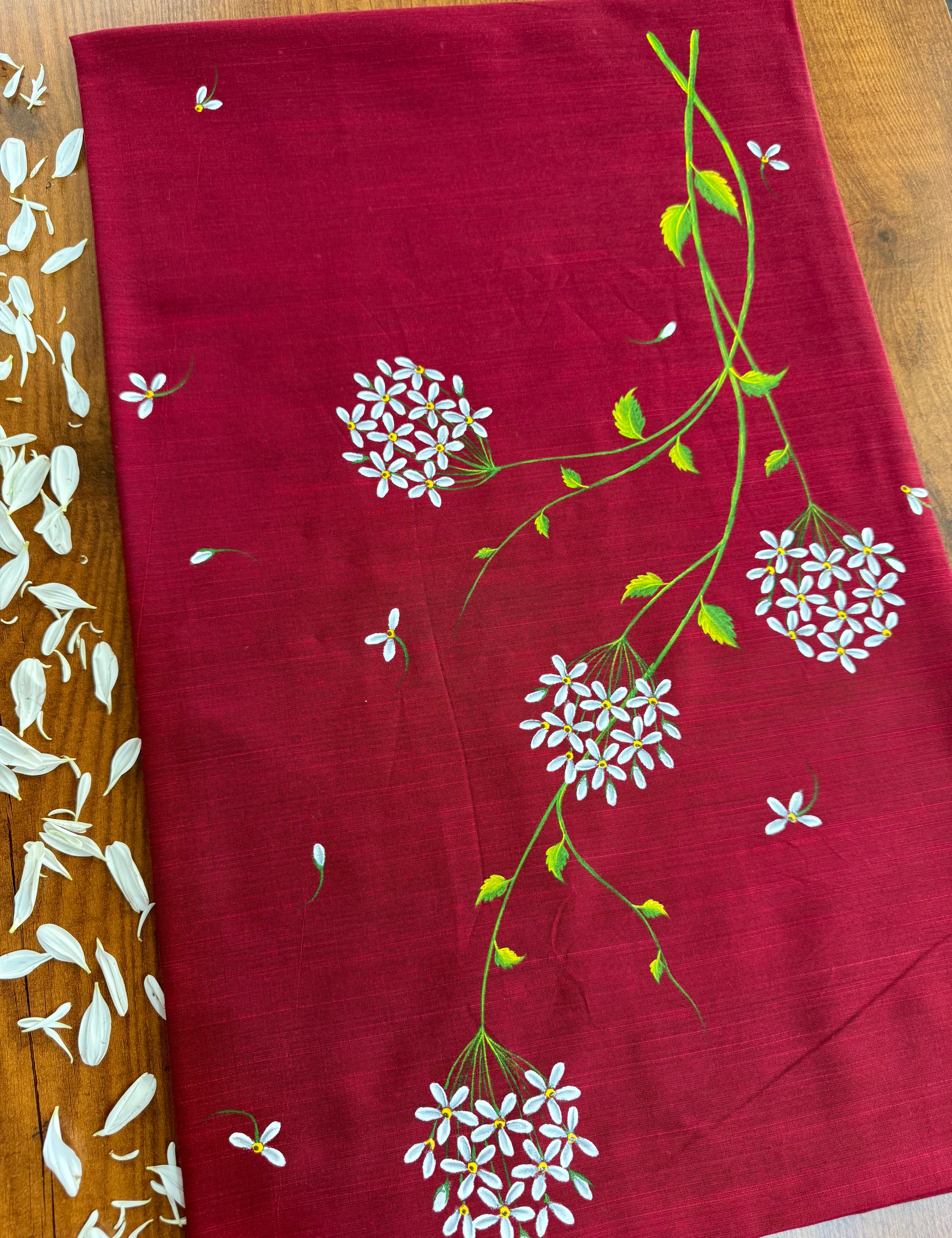 Maroon_colour_556f07b0-aa93-4f1a-819d-d36518636bd7.heic