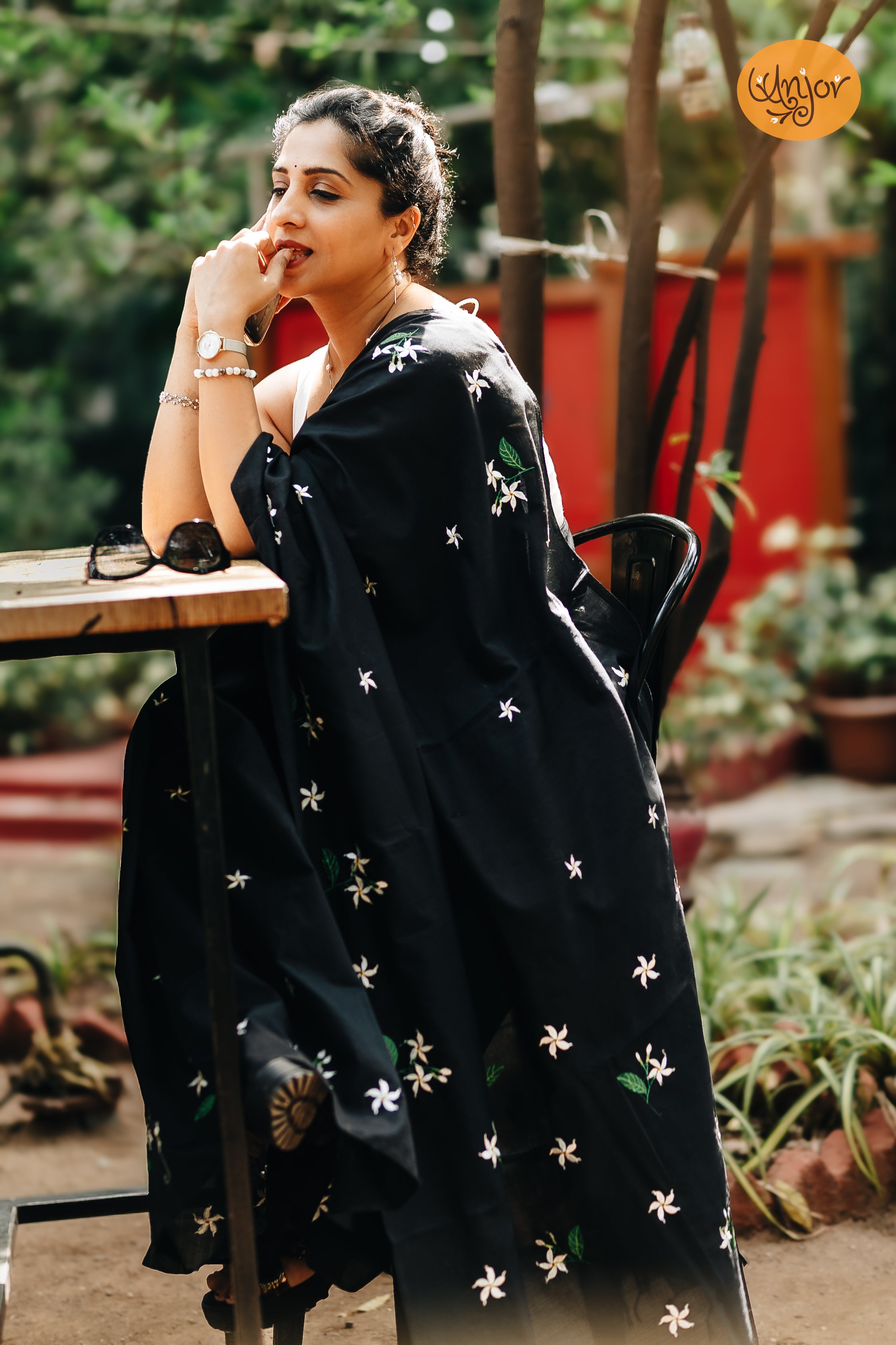 Tagar Sarees - Black