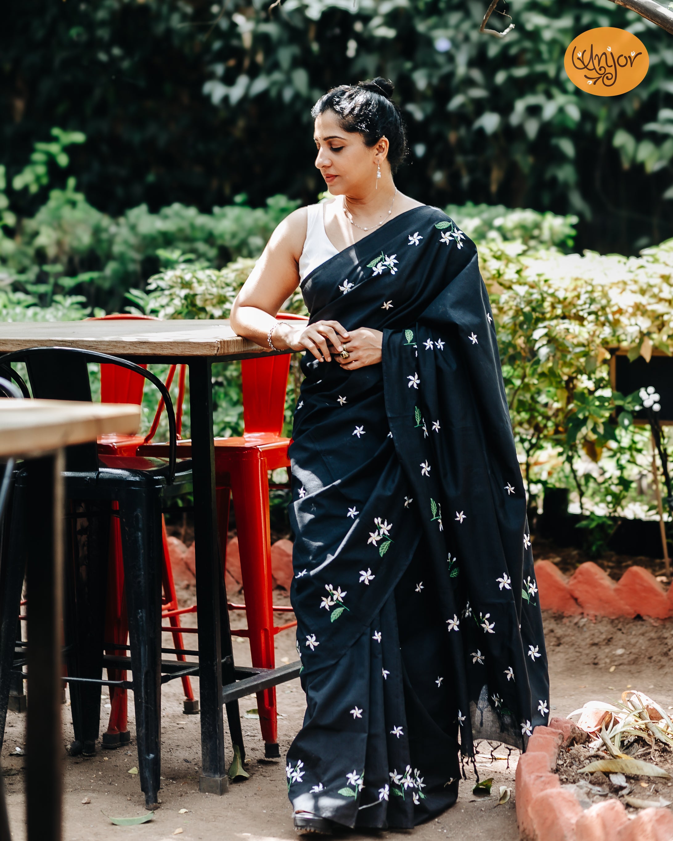 Tagar Sarees - Black