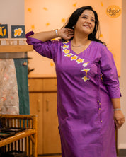 Pandhra Chafa Barabandi Style Kurti