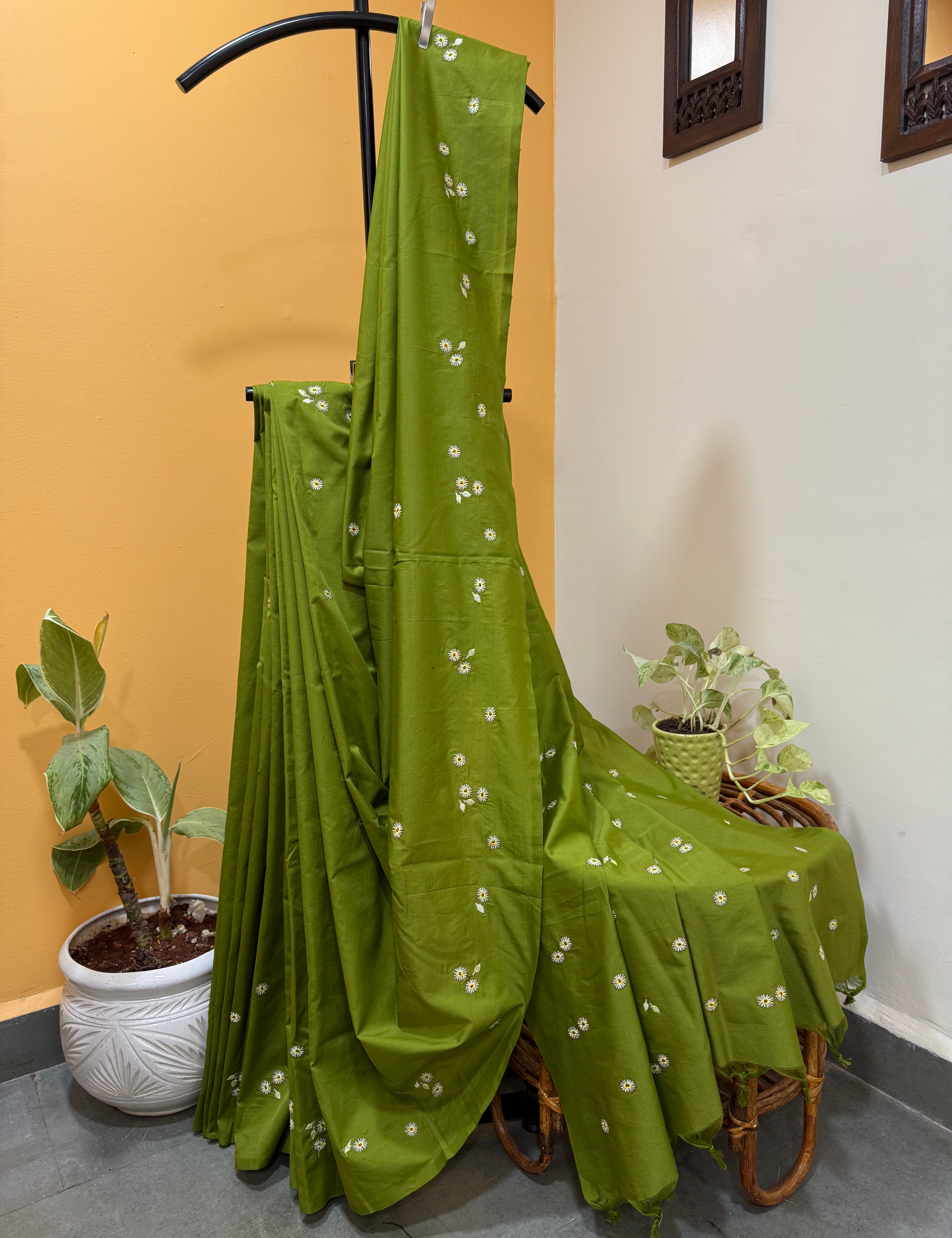 Olive_green.heic