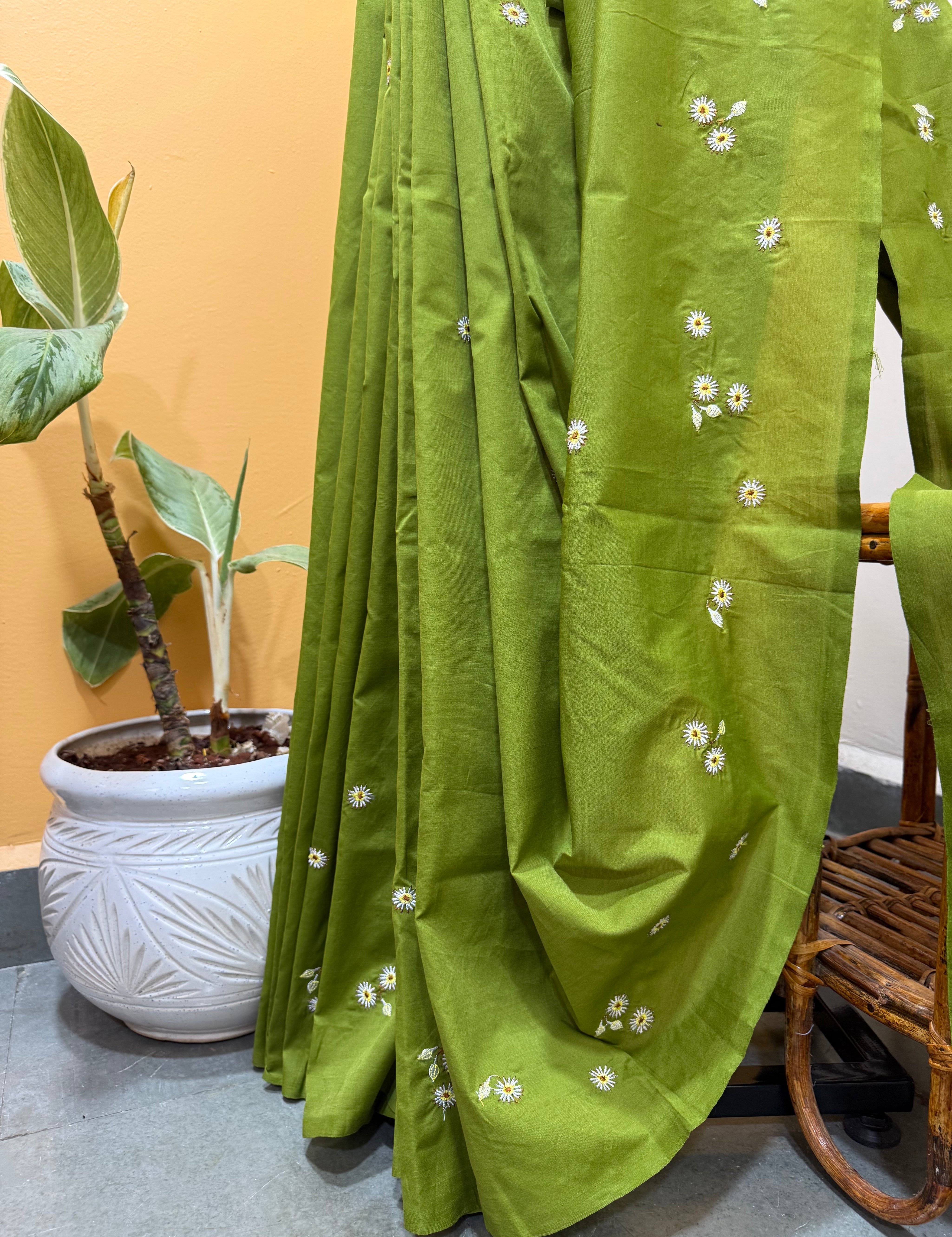 Olive_green_colour_1.heic