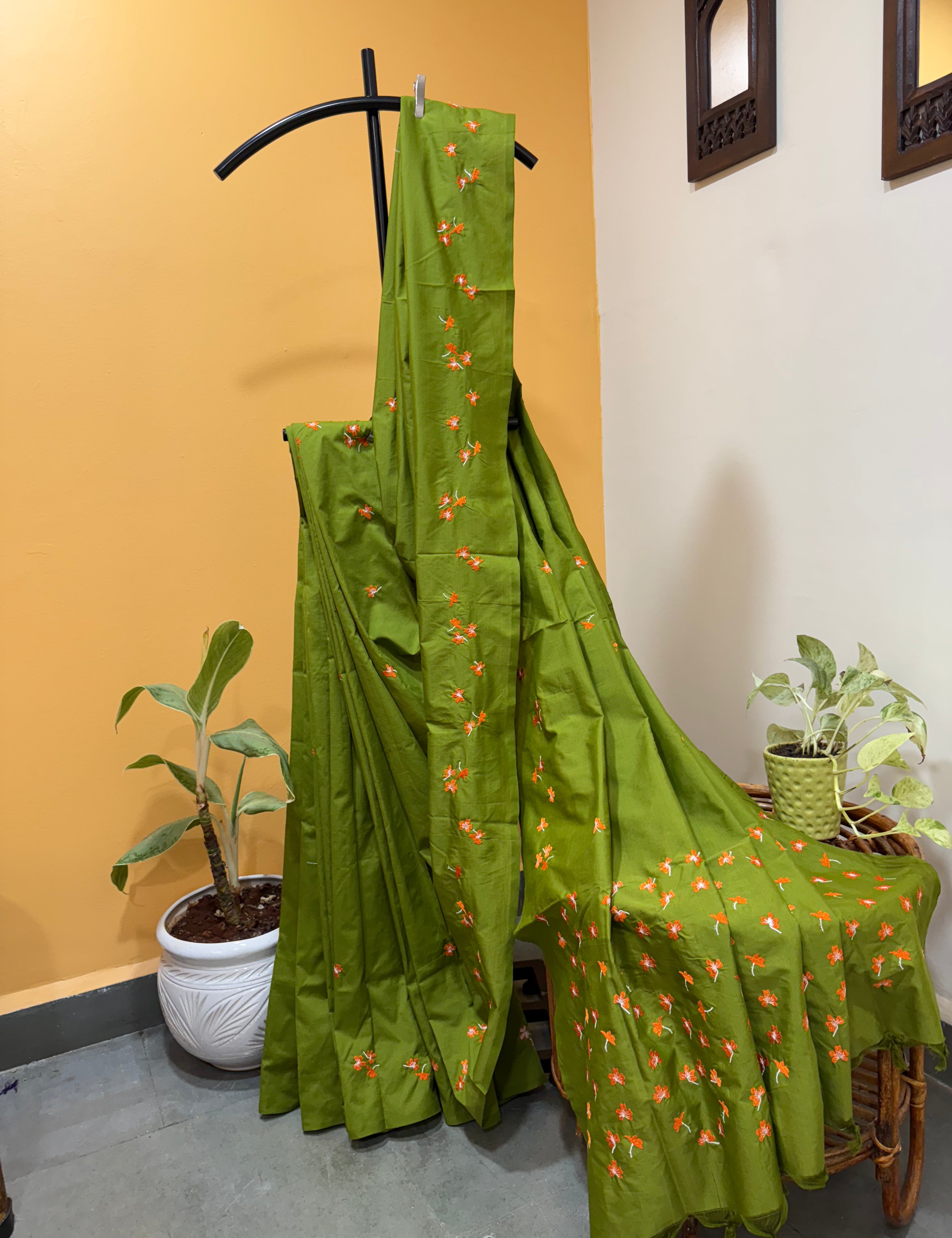 Olivegreencolour.heic