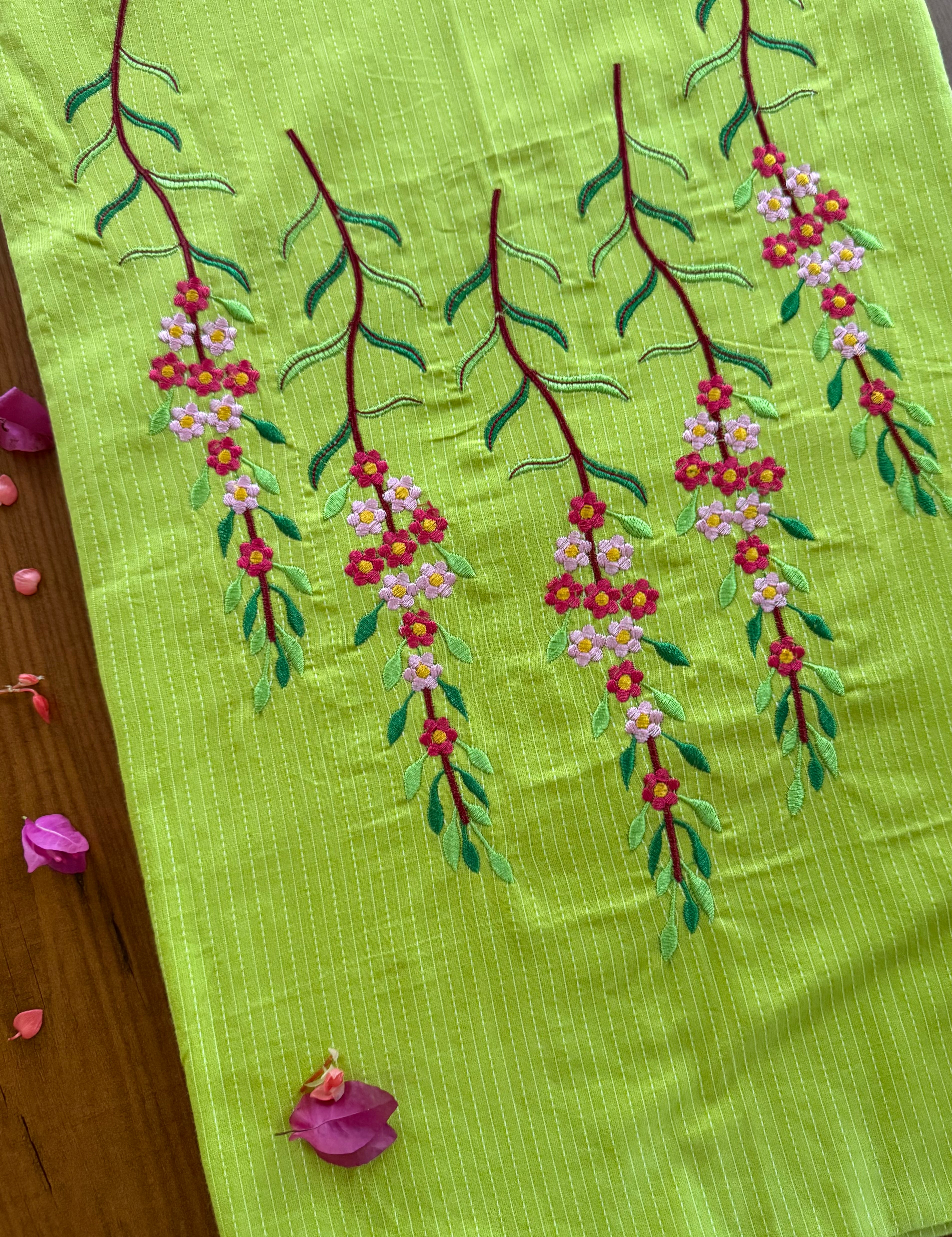 Parrot_green.heic
