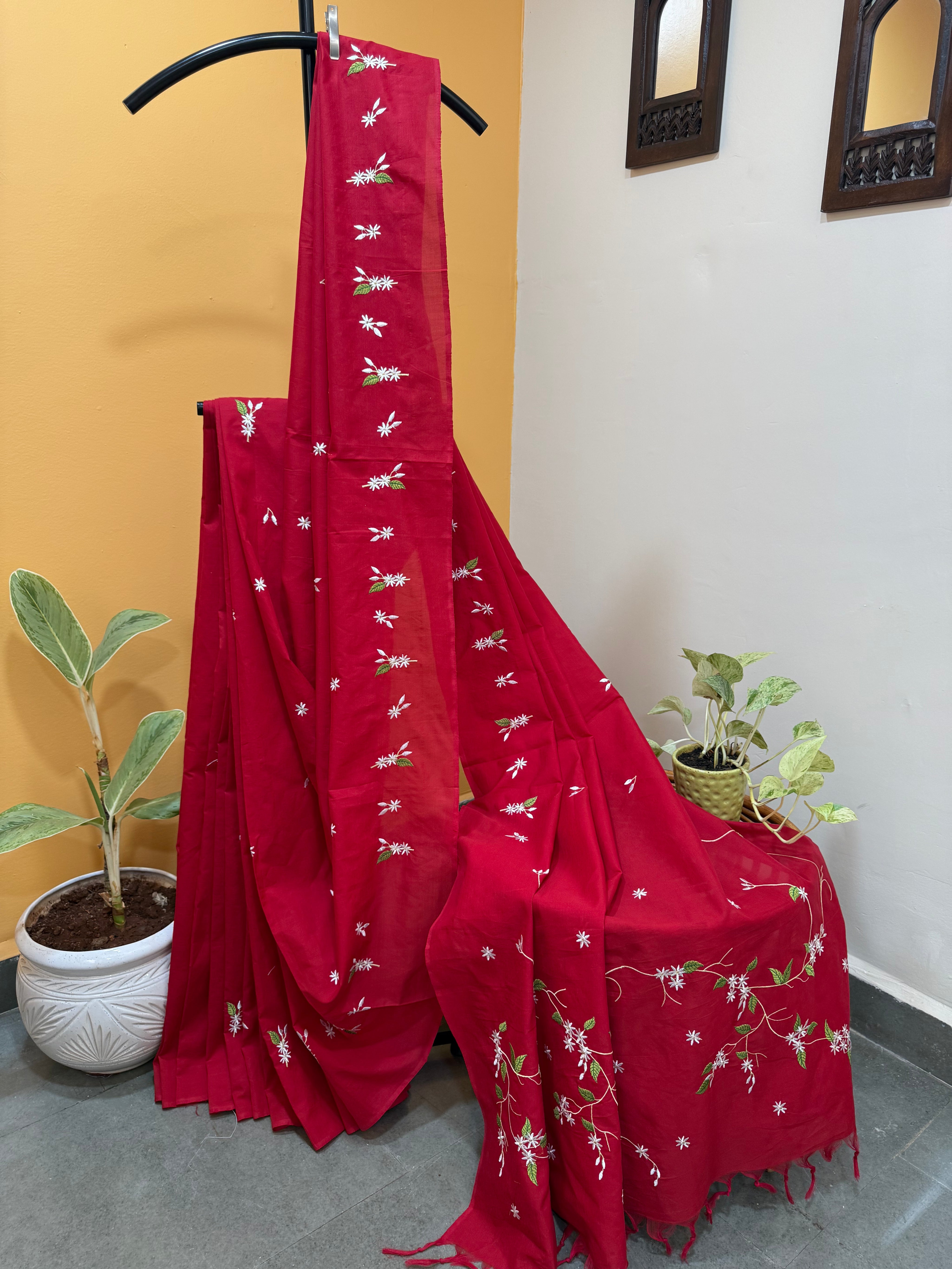 Jui Saree - Red