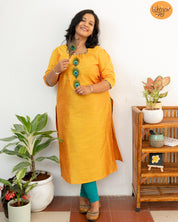 Morpis Kurti Material