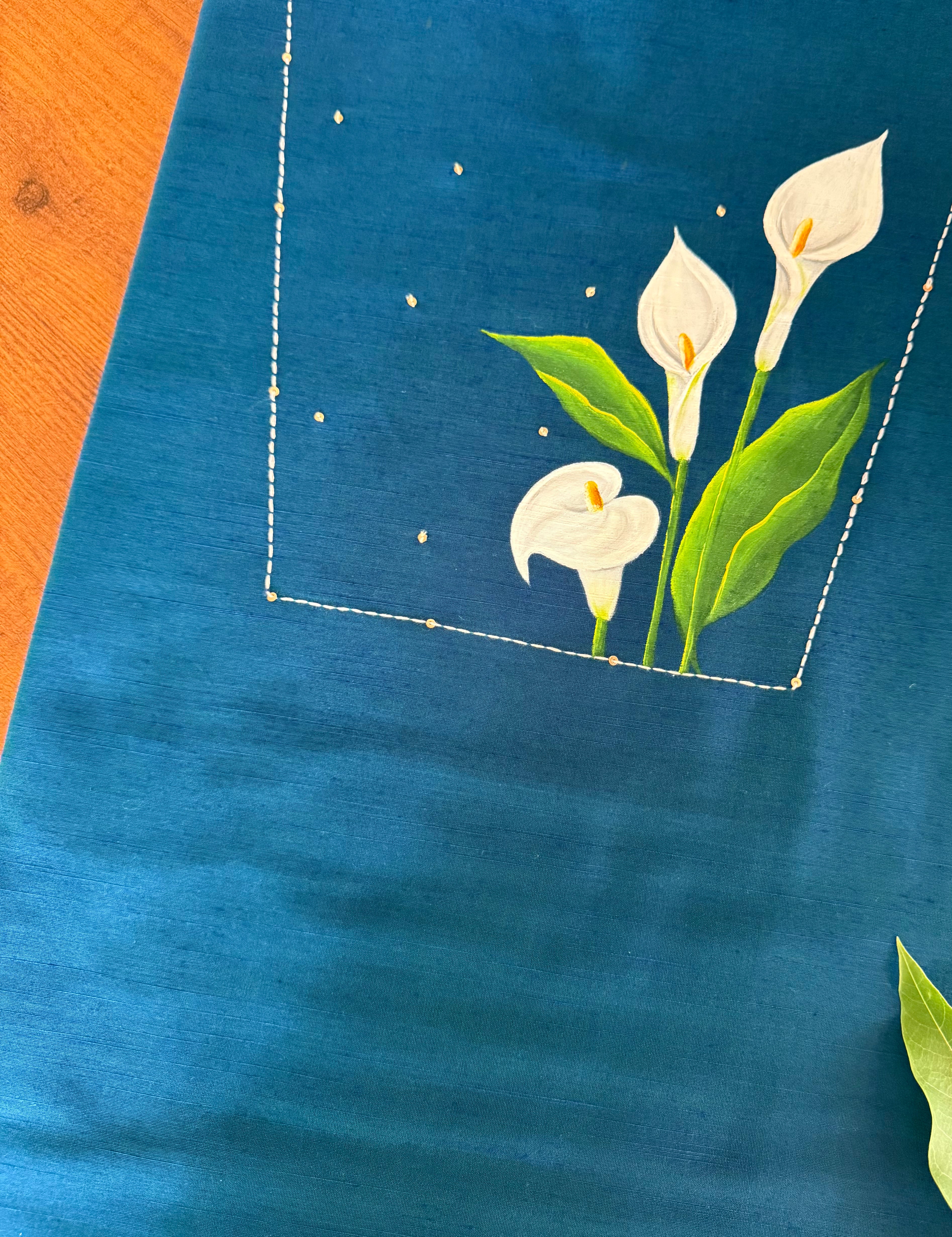 Two_tone_shade_blue_and_green_colour.heic